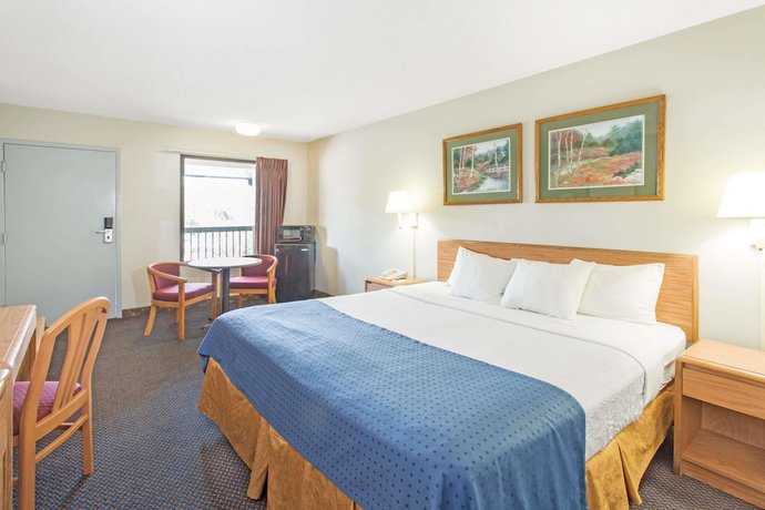Imagen de la habitación del Hotel Days Inn by Wyndham Valdosta I-75. Foto 11