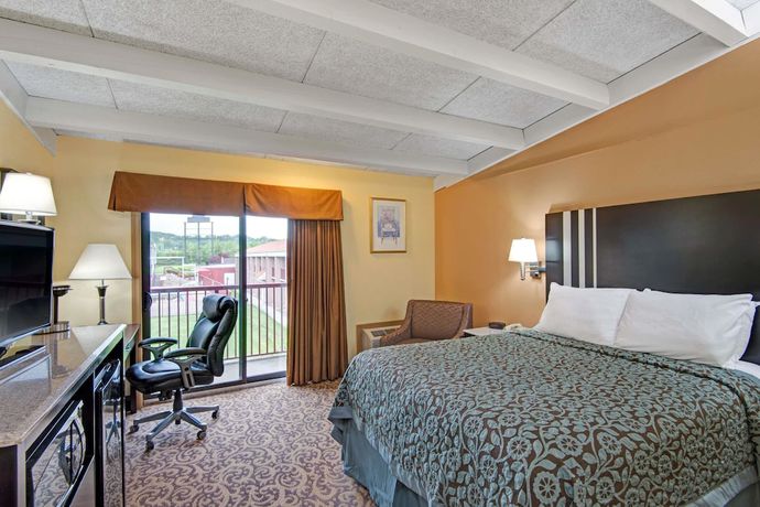 Imagen general del Hotel Days Inn by Wyndham Washington Pennsylvania. Foto 1