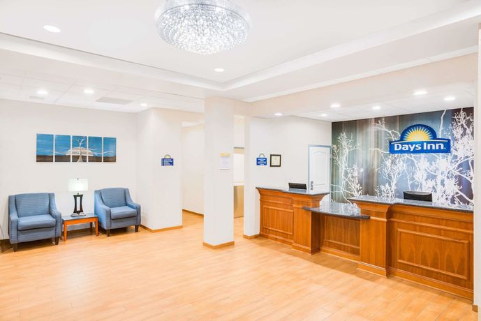Imagen de los interiores del Hotel Days Inn by Wyndham Watertown Fort Drum. Foto 15