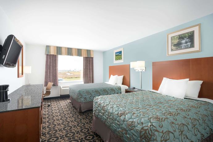 Imagen de la habitación del Hotel Days Inn by Wyndham Watertown Fort Drum. Foto 4