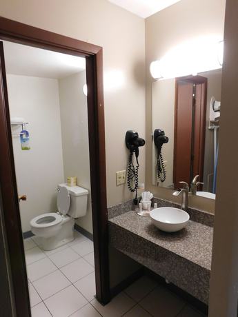 Imagen de la habitación del Hotel Days Inn by Wyndham West Branch Iowa City Area. Foto 16