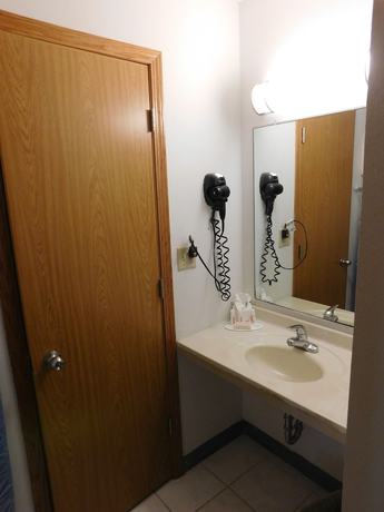 Imagen de la habitación del Hotel Days Inn by Wyndham West Branch Iowa City Area. Foto 18