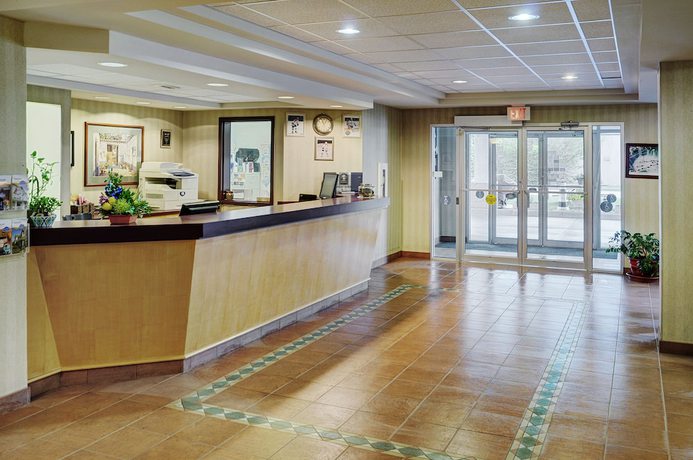 Imagen de los interiores del Hotel Days Inn by Wyndham Whitecourt. Foto 14