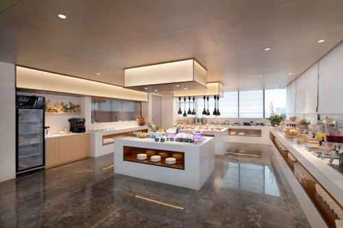 Imagen general del Hotel Days Inn by Wyndham Zhuhai Gongbei Port. Foto 5