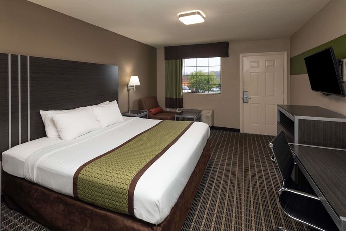 Imagen de la habitación del Hotel Days Inn y Suites by Wyndham Athens, Alabama. Foto 3