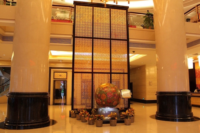 Imagen de los interiores del Hotel Days Jindu Fuzhou. Foto 14