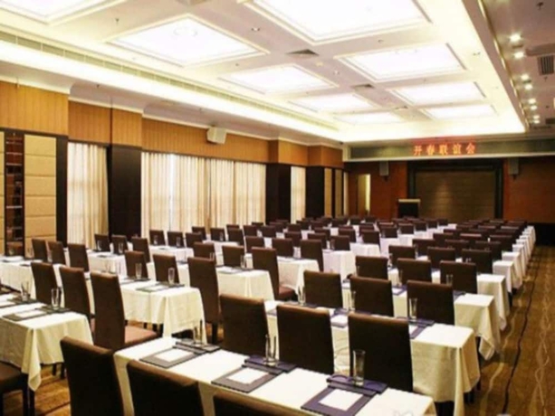 Imagen de los interiores del Hotel Days Jindu Fuzhou. Foto 16