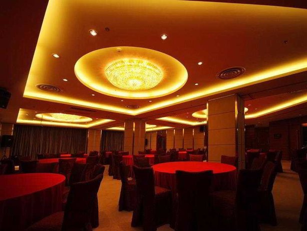 Imagen del bar/restaurante del Hotel Days by Wyndham Shanghai Hongkou Fortune. Foto 4