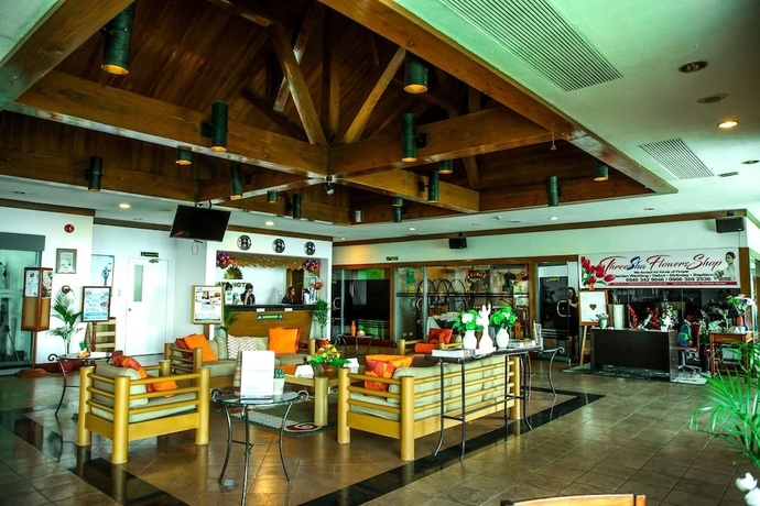 Imagen de los interiores del Hotel Days by Wyndham Tagaytay. Foto 17
