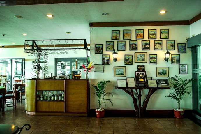 Imagen de los interiores del Hotel Days by Wyndham Tagaytay. Foto 18