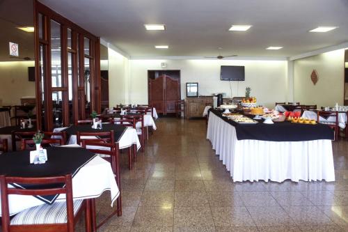 Imagen del bar/restaurante del Hotel Days inn by Wyndham Uberl&acirc;ndia. Foto 7