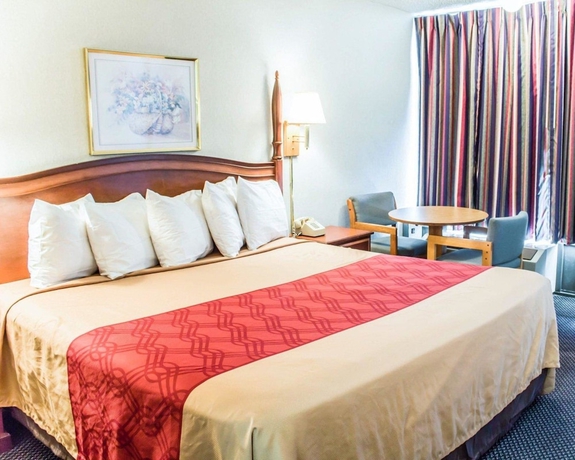 Imagen de la habitación del Hotel Dayspring Extended Stay. Foto 4