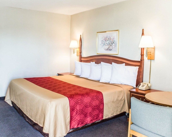 Imagen de la habitación del Hotel Dayspring Extended Stay. Foto 6