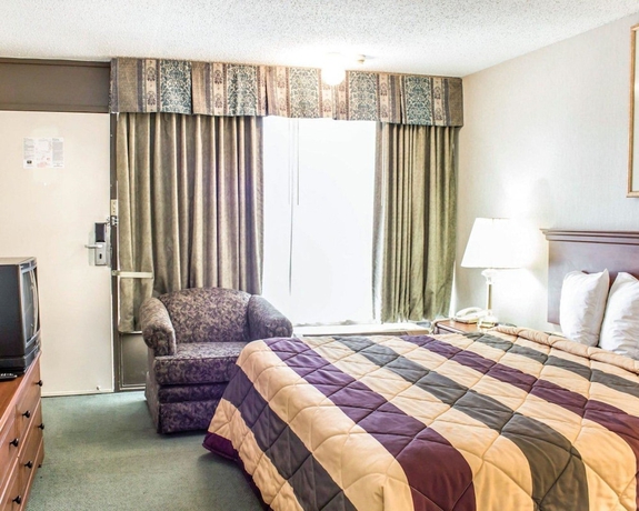 Imagen de la habitación del Hotel Dayspring Extended Stay. Foto 16