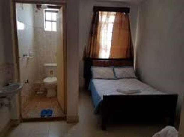 Imagen de la habitación del Hotel Dayton. Foto 6