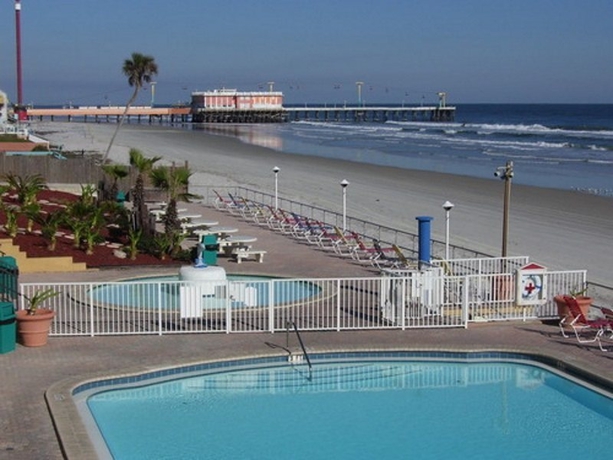 Imagen general del Hotel Daytona Inn Beach Resort. Foto 2