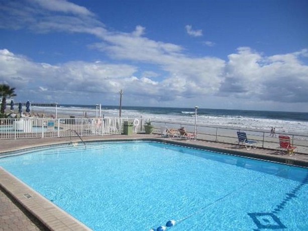 Imagen general del Hotel Daytona Inn Beach Resort. Foto 7