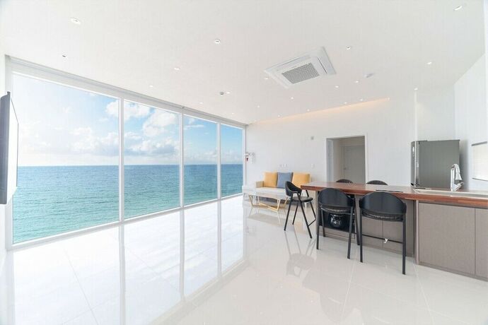 Imagen de la habitación del Hotel Daytona Pool Villa. Foto 13