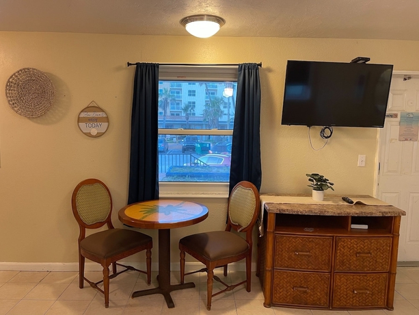 Imagen de la habitación del Hotel Daytona Shores Inn and Suites. Foto 7
