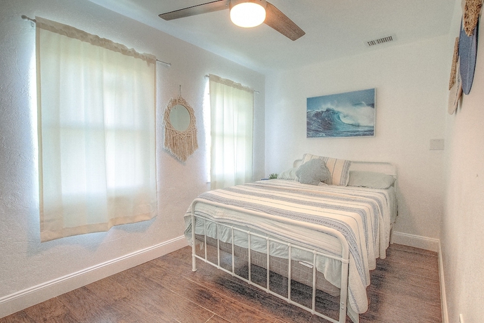 Imagen de la habitación del Hotel Daytona Shores Inn and Suites. Foto 12