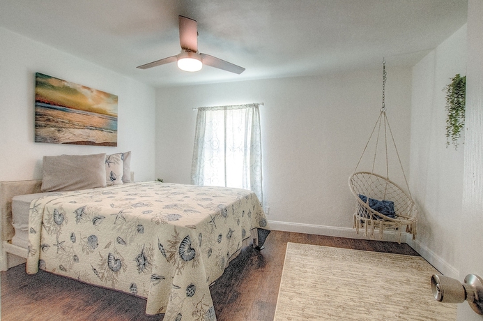 Imagen de la habitación del Hotel Daytona Shores Inn and Suites. Foto 17