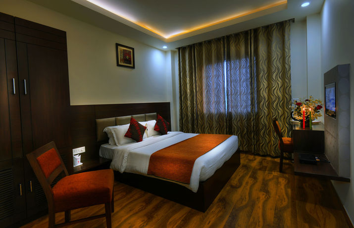 Imagen de los interiores del Hotel Dazzle Agra. Foto 9