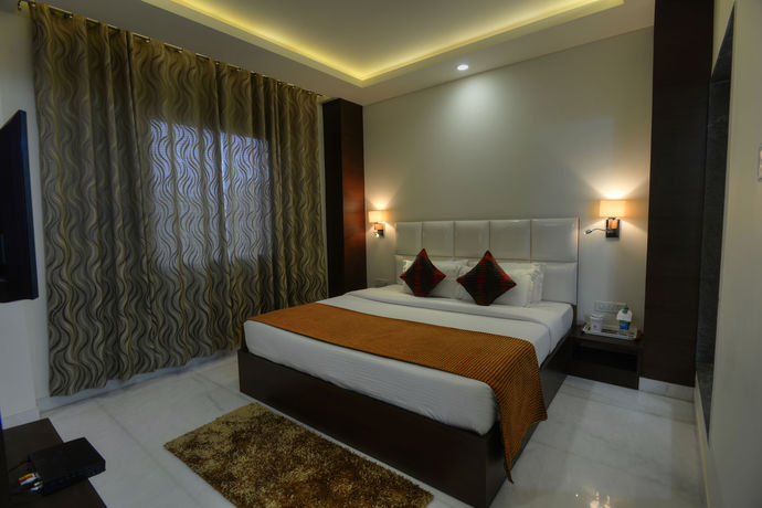 Imagen de los interiores del Hotel Dazzle Agra. Foto 10