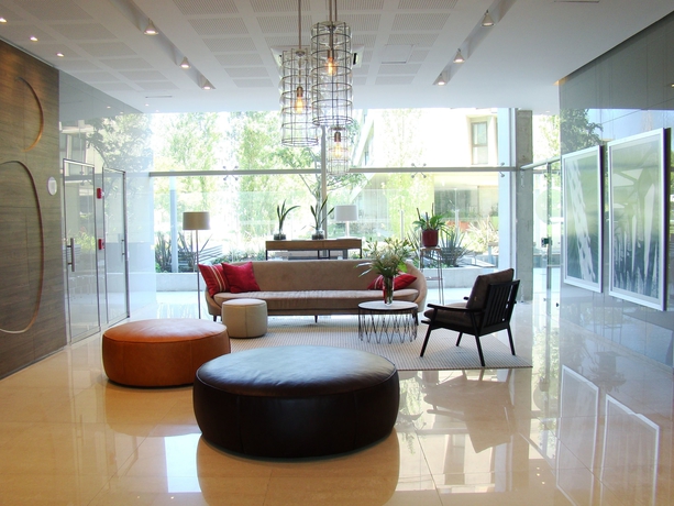 Imagen de los interiores del Hotel Dazzler By Wyndham Rosario. Foto 12