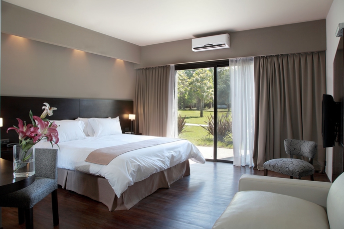 Imagen de la habitación del Hotel Dazzler Campana. Foto 10