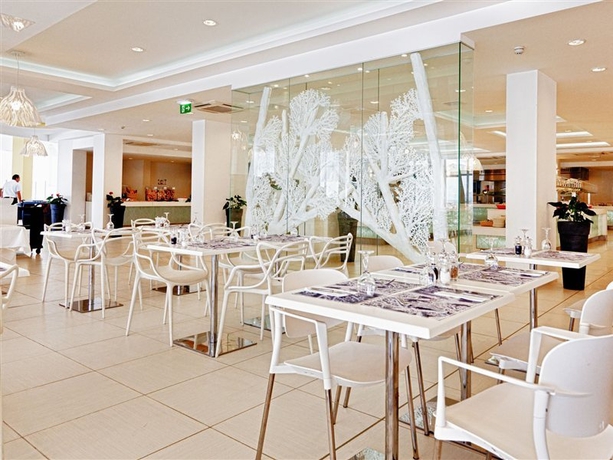 Imagen general del Hotel Db Seabank Resort and Spa. Foto 4