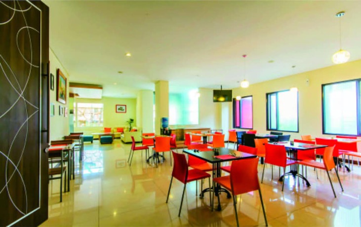 Imagen del bar/restaurante del Hotel D'best Sofia Bandung. Foto 5