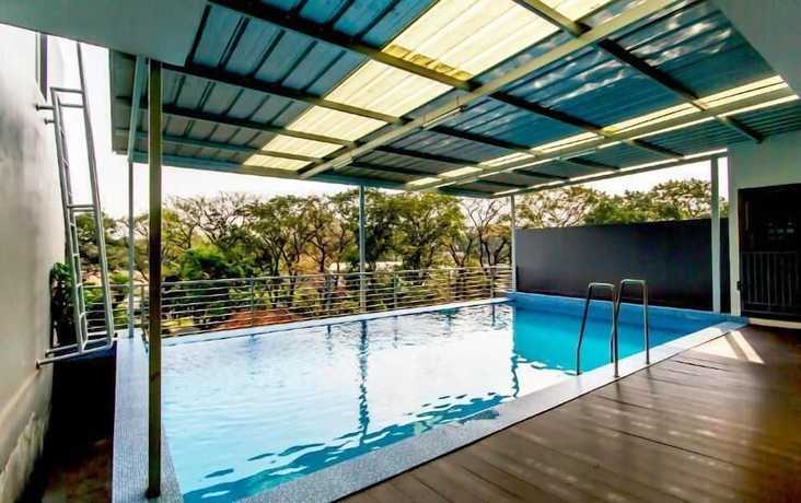 Imagen de la piscina del Hotel D'best Sofia Bandung. Foto 20