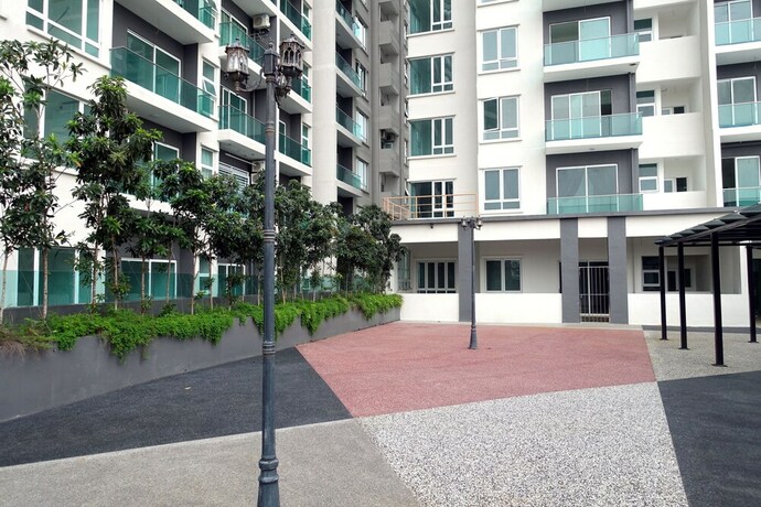 Imagen de los interiores del Hotel D'carlton Resort. Foto 30