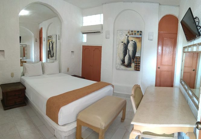 Imagen de la habitación del Hotel D'cesar Acapulco. Foto 20