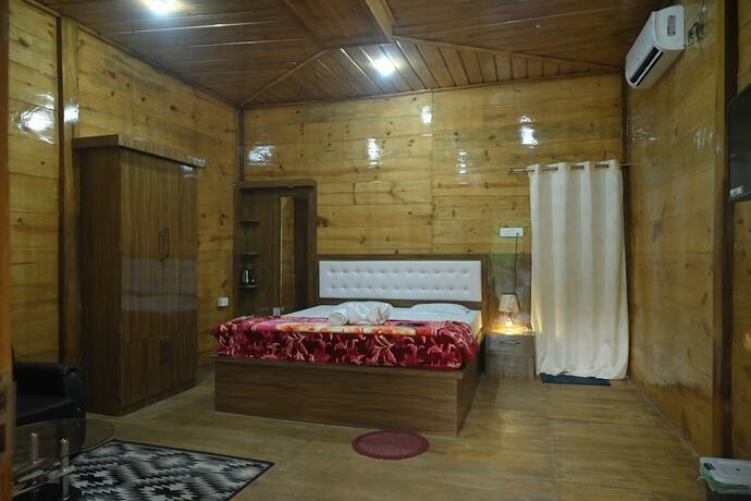 Imagen de la habitación del Hotel De Aloha Resort. Foto 8