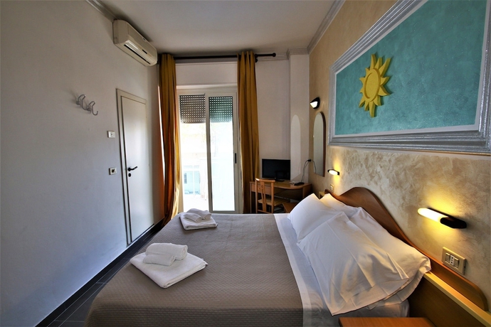 Imagen de la habitación del Hotel De Amicis. Foto 5