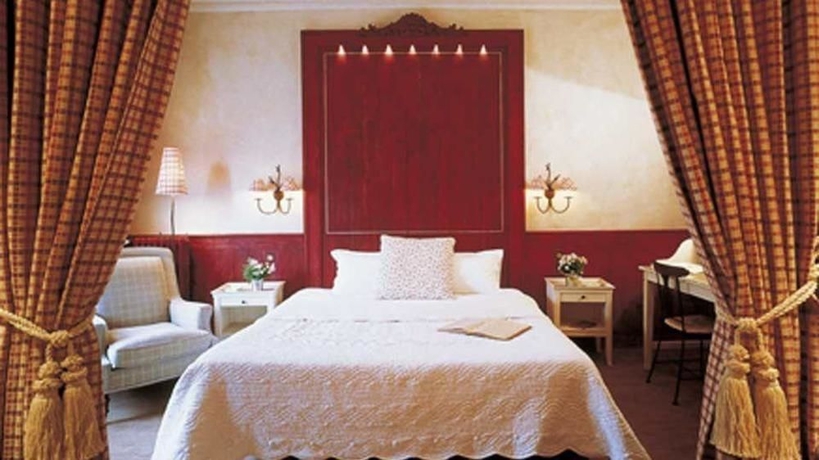 Imagen de la habitación del Hotel De Banville. Foto 3