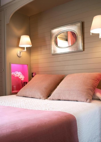 Imagen de la habitación del Hotel De Banville. Foto 10