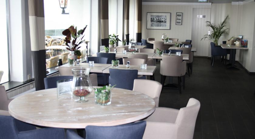 Imagen del bar/restaurante del Hotel De Belgische Loodsensoci&euml;teit. Foto 3