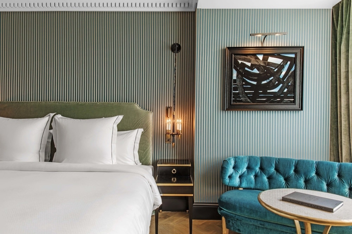 Imagen de la habitación del Hotel De Berri Champs-Élysées, A Luxury Collection. Foto 7