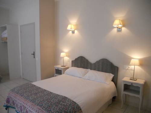 Imagen de la habitación del Hotel De Biencourt. Foto 14