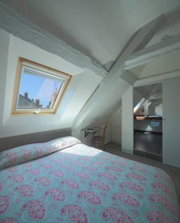 Imagen de la habitación del Hotel De Biencourt. Foto 15