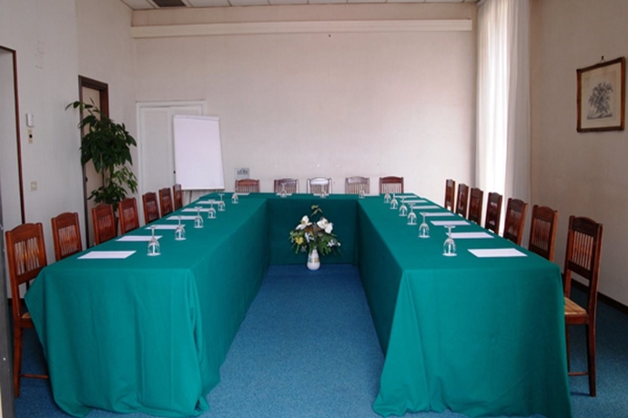 Imagen general del Hotel De Bonart Naples, Curio Collection By Hilton. Foto 3