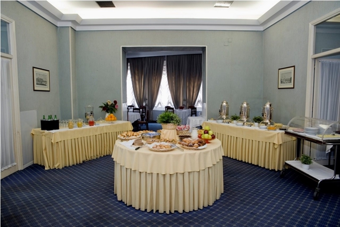 Imagen general del Hotel De Bonart Naples, Curio Collection By Hilton. Foto 4