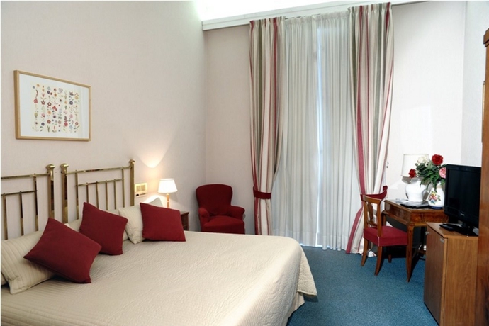 Imagen general del Hotel De Bonart Naples, Curio Collection By Hilton. Foto 5