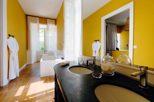 Imagen de la habitación del Hotel De Bouilhac. Foto 12