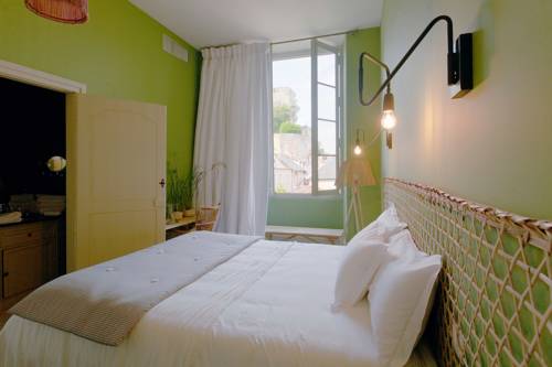 Imagen de la habitación del Hotel De Bouilhac. Foto 15