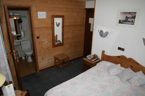 Imagen de la habitación del Hotel De Bourgogne, Saulieu. Foto 4