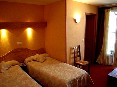 Imagen de la habitación del Hotel De Bourgogne, Saulieu. Foto 6