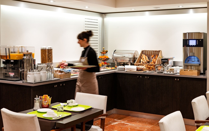 Imagen del bar/restaurante del Hotel De Brienne. Foto 4